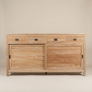 Frontale studiofoto van teak dressoir Bumi 200 cm met drie lades en schuifdeuren.